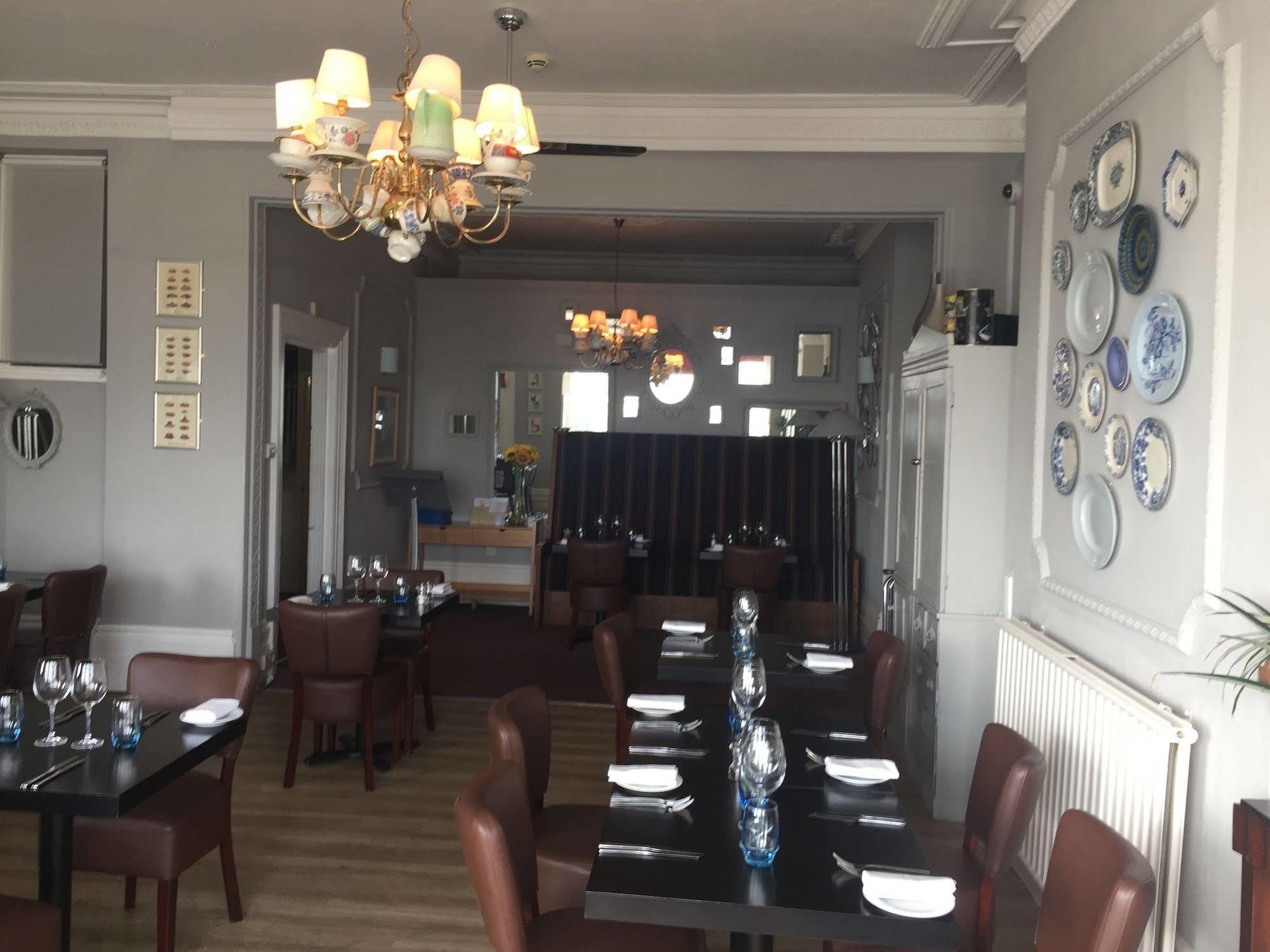 伊斯特布恩 Oyo West Rocks Townhouse酒店 外观 照片